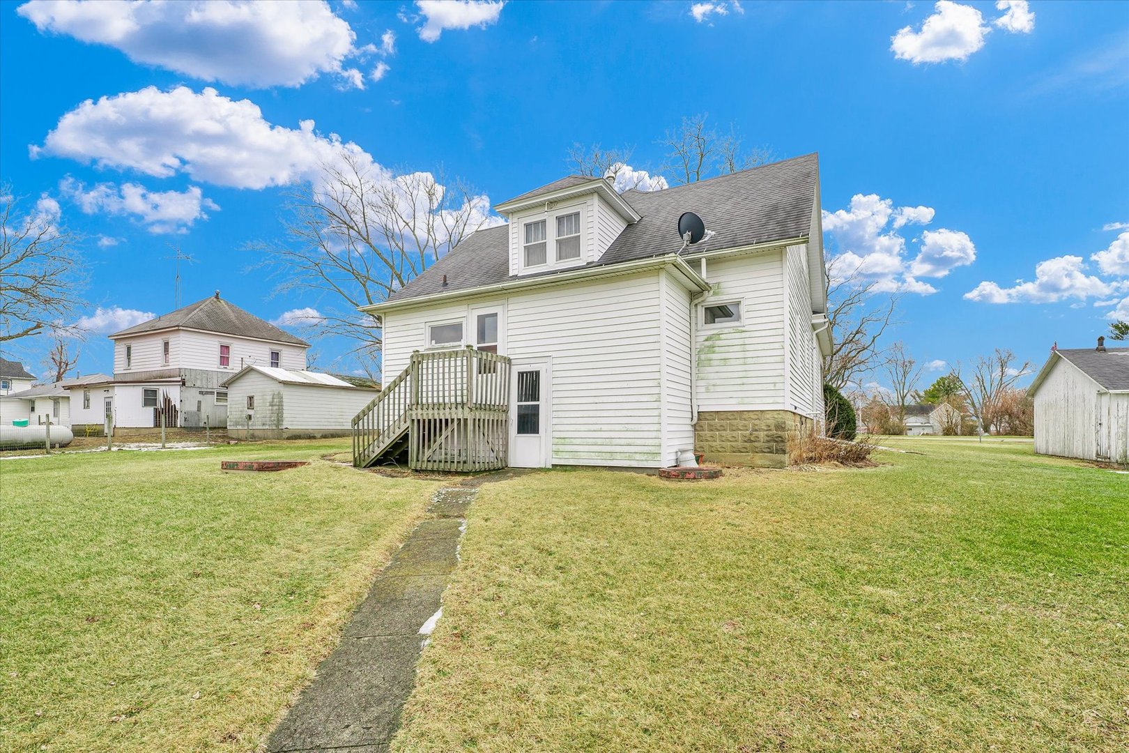 308 Adda Street Roberts, IL 60962 - Photo 46 of 51 Gallery Image 46