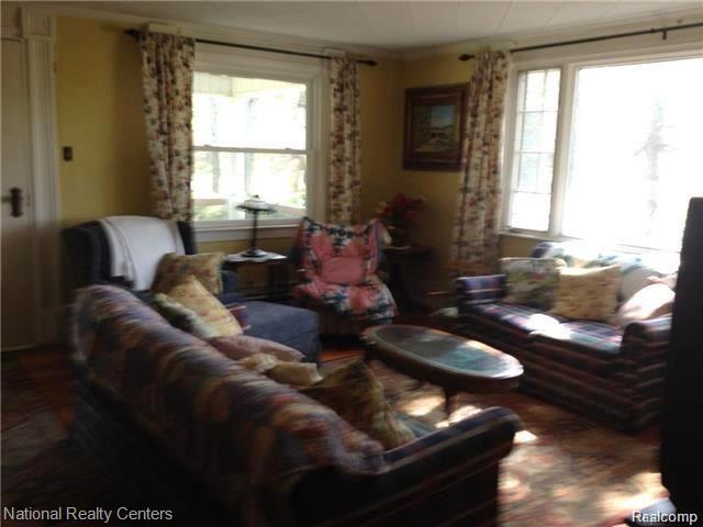 8985 Clyde Road Fenton, MI 48430 - Photo 13 of 37 14.jpg