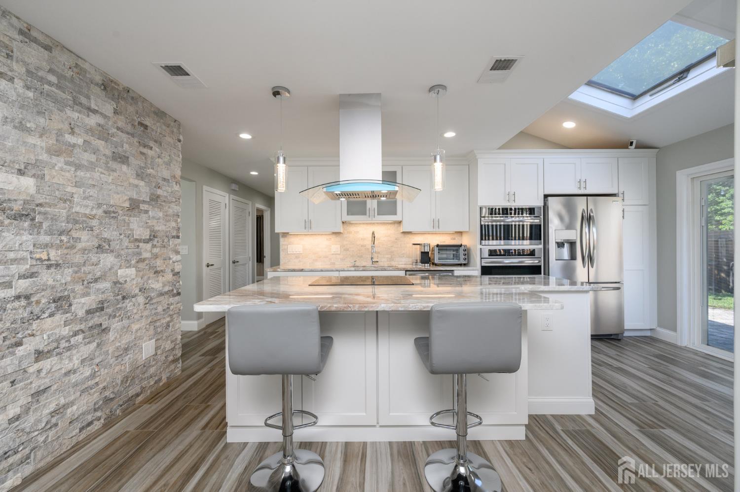 106 Greenbrook Road Green Brook, NJ 08812 - Photo 11 of 51