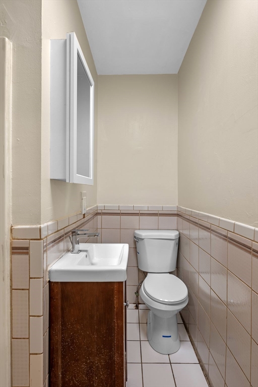 4 Broad Street Lynn, MA 01902 - Photo 14 of 39