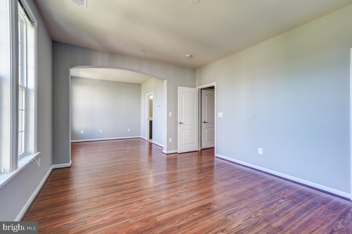 42584 Sunset Ridge Square Ashburn, VA 20148 - Photo 14 of 37