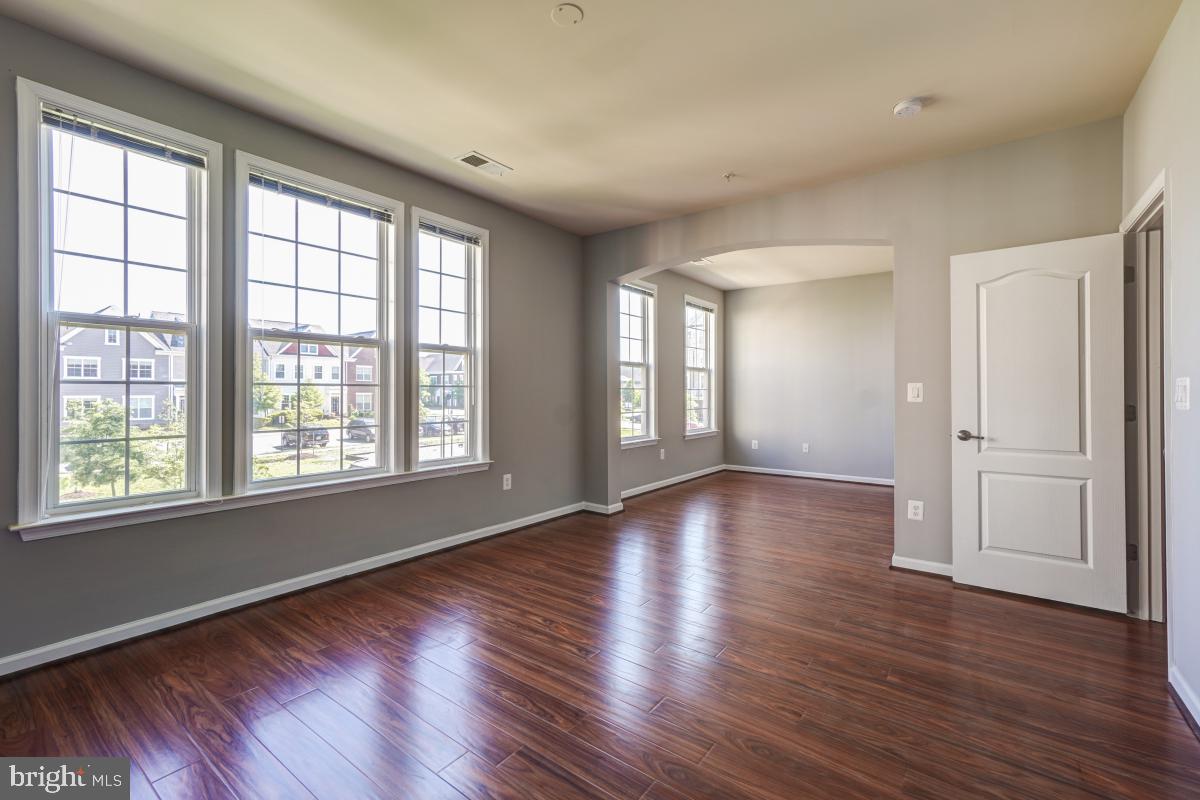 42584 Sunset Ridge Square Ashburn, VA 20148 - Photo 15 of 37