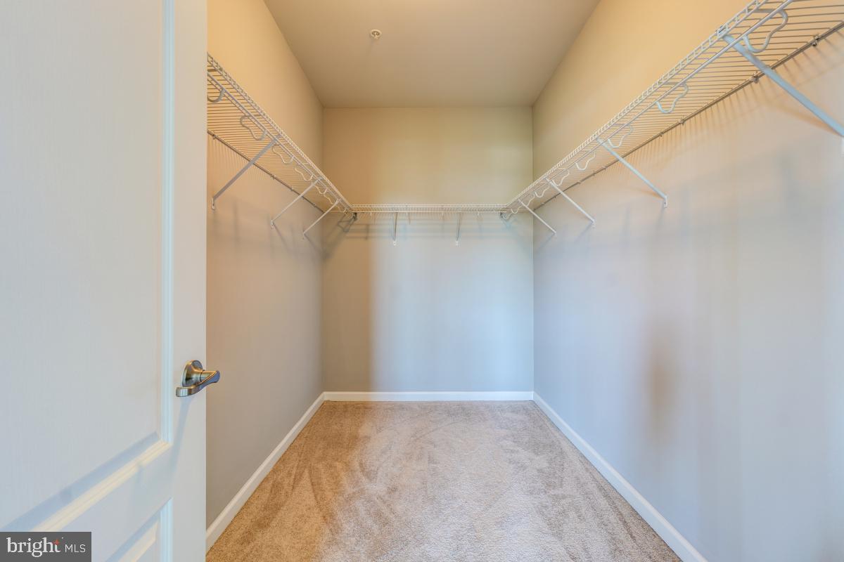 42584 Sunset Ridge Square Ashburn, VA 20148 - Photo 20 of 37