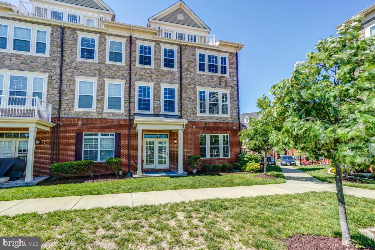 42584 Sunset Ridge Square Ashburn, VA 20148 - Photo 34 of 37