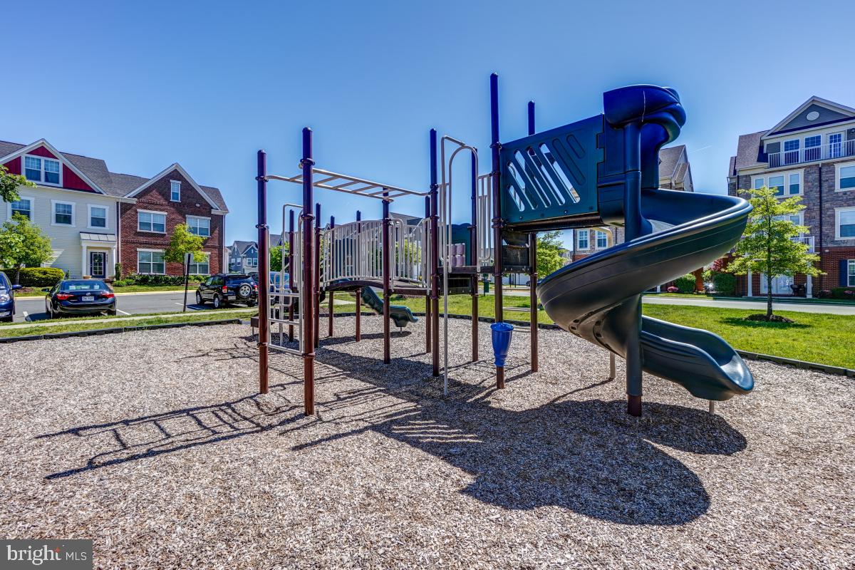 42584 Sunset Ridge Square Ashburn, VA 20148 - Photo 37 of 37