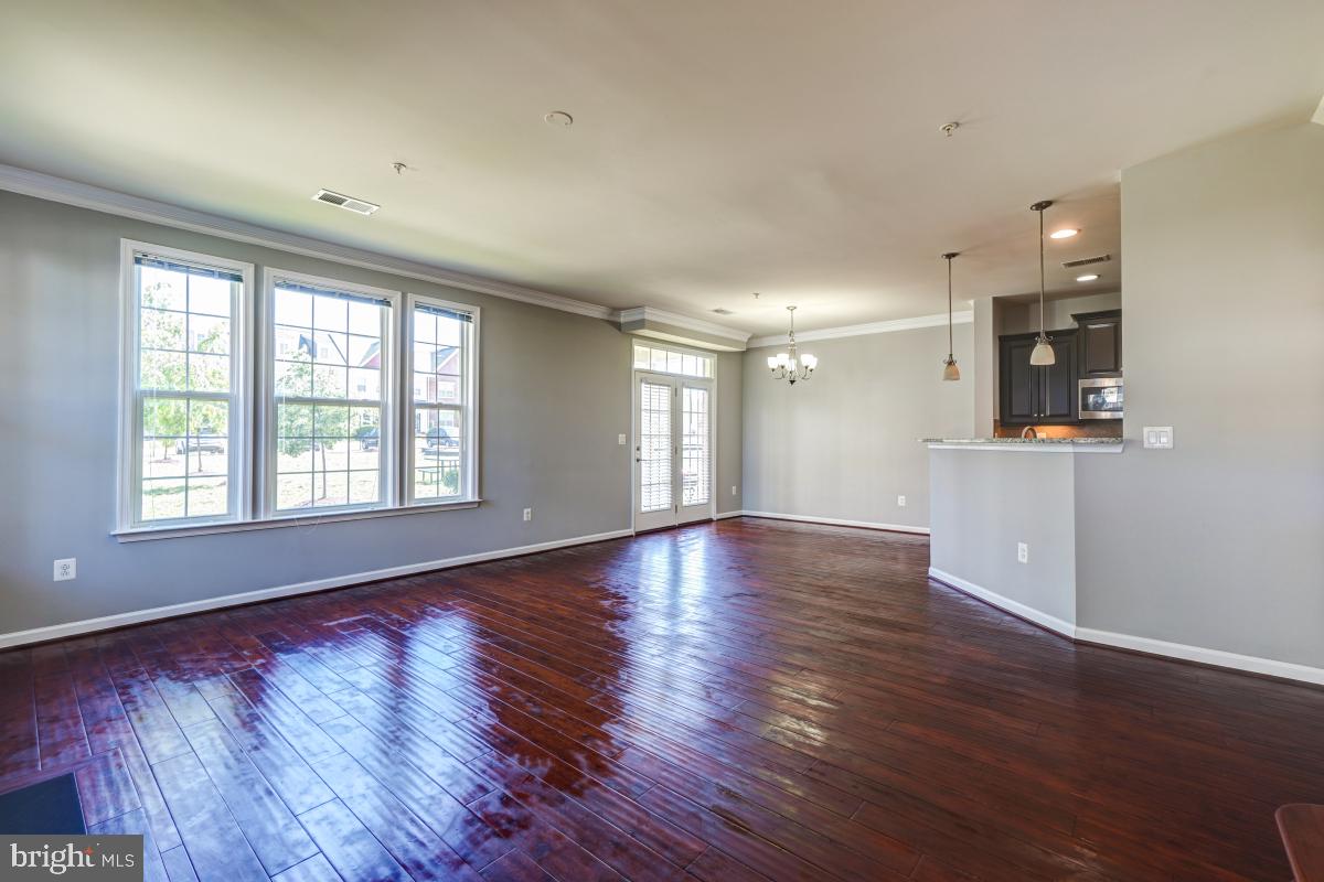 42584 Sunset Ridge Square Ashburn, VA 20148 - Photo 4 of 37