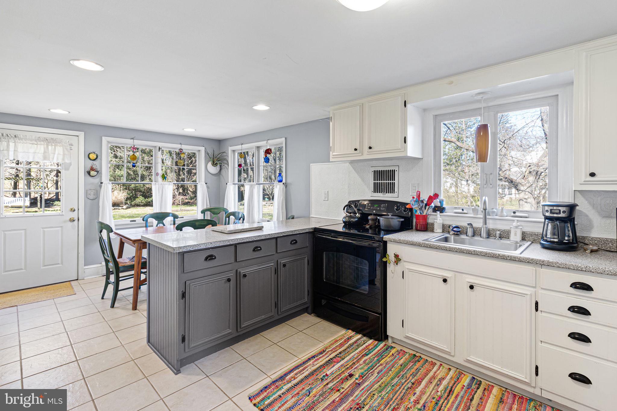 2593 Pennington Road Pennington, NJ 08534 - Photo 8 of 22