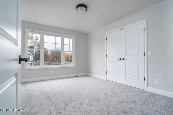 $499,400 | 32 Priddle Lane, Colonie, NY 12110