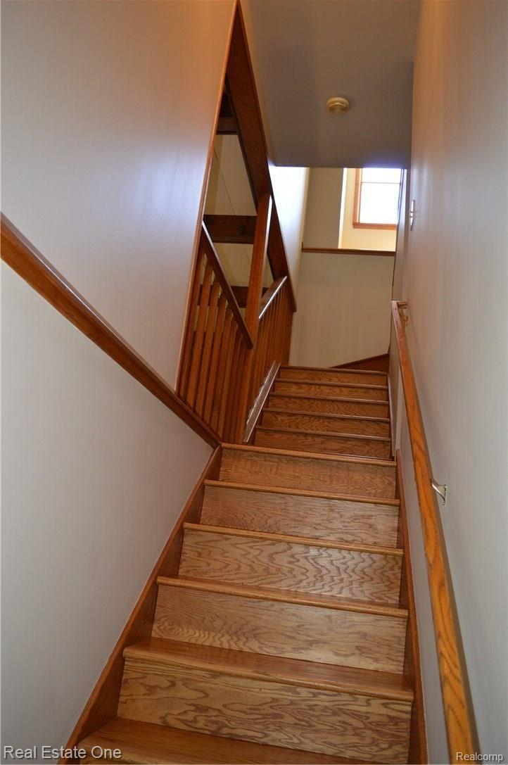 2220 North Tipsico Lake Road Highland, MI 48357 - Photo 37 of 91 DSC_0050.JPG