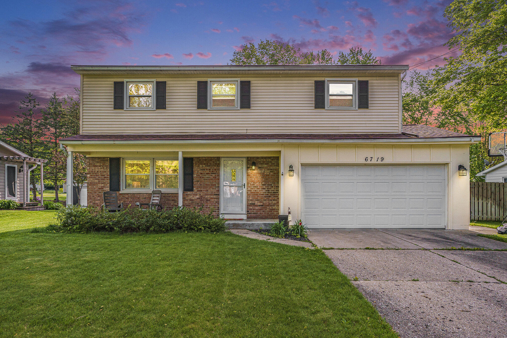 6719 Rothbury Street Portage, MI 49024 - Photo 4 of 36 001_dsc03155-twilight