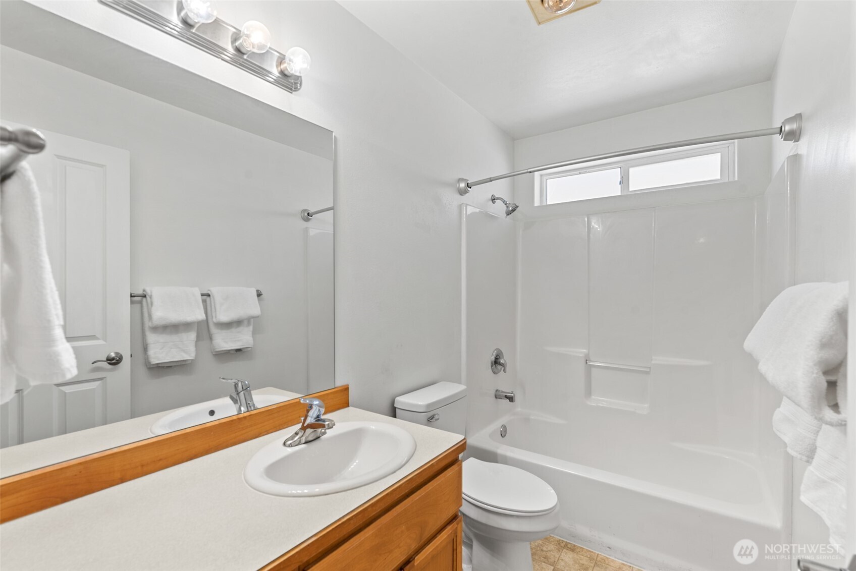 1111 Splett Street Wenatchee, WA 98801 - Photo 24 of 36 a bathroom with a sink toilet tub and shower