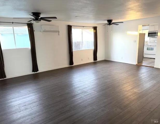 $2,900,000 | 16060 39th Avenue, Clearlake, CA 95422