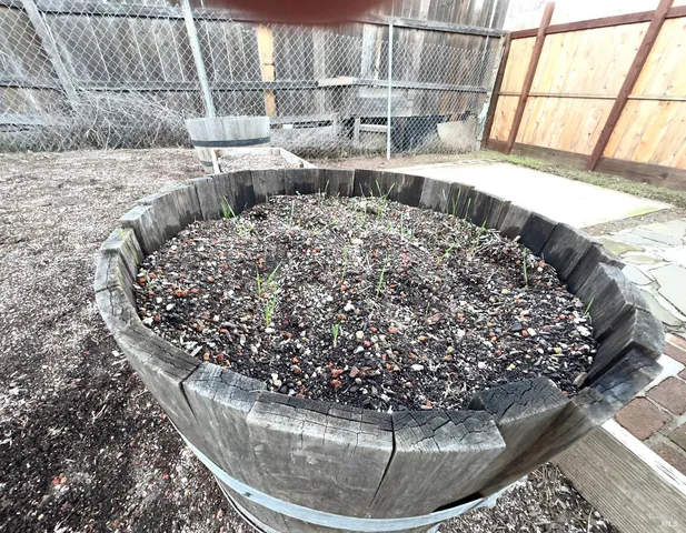 $2,900,000 | 16060 39th Avenue, Clearlake, CA 95422