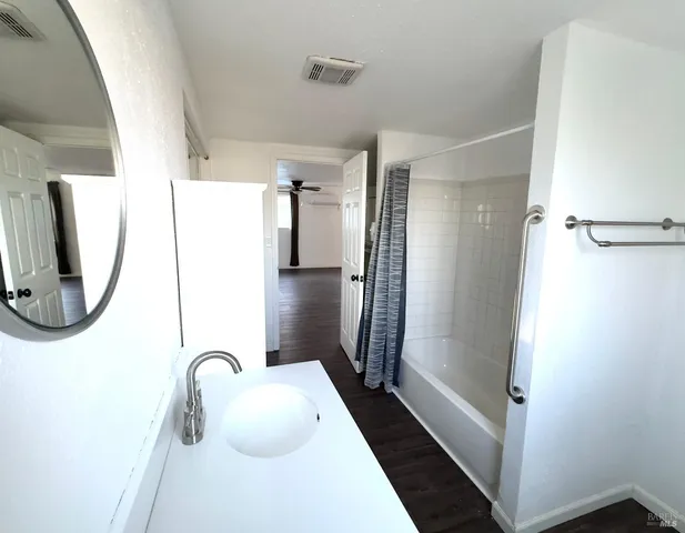 $2,900,000 | 16060 39th Avenue, Clearlake, CA 95422