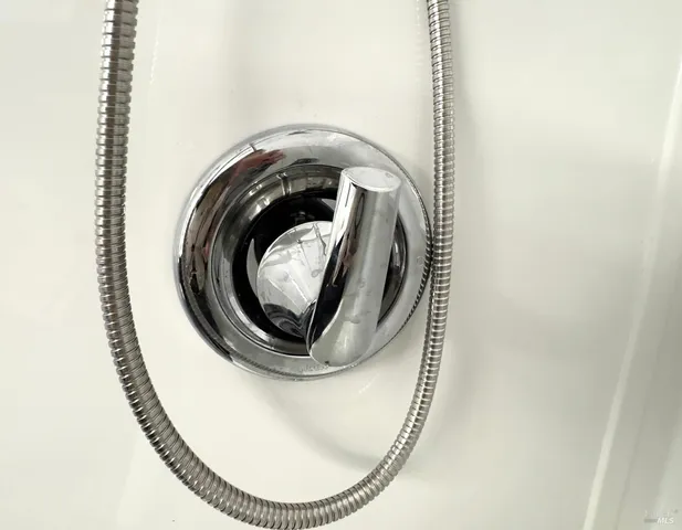 $2,900,000 | 16060 39th Avenue, Clearlake, CA 95422