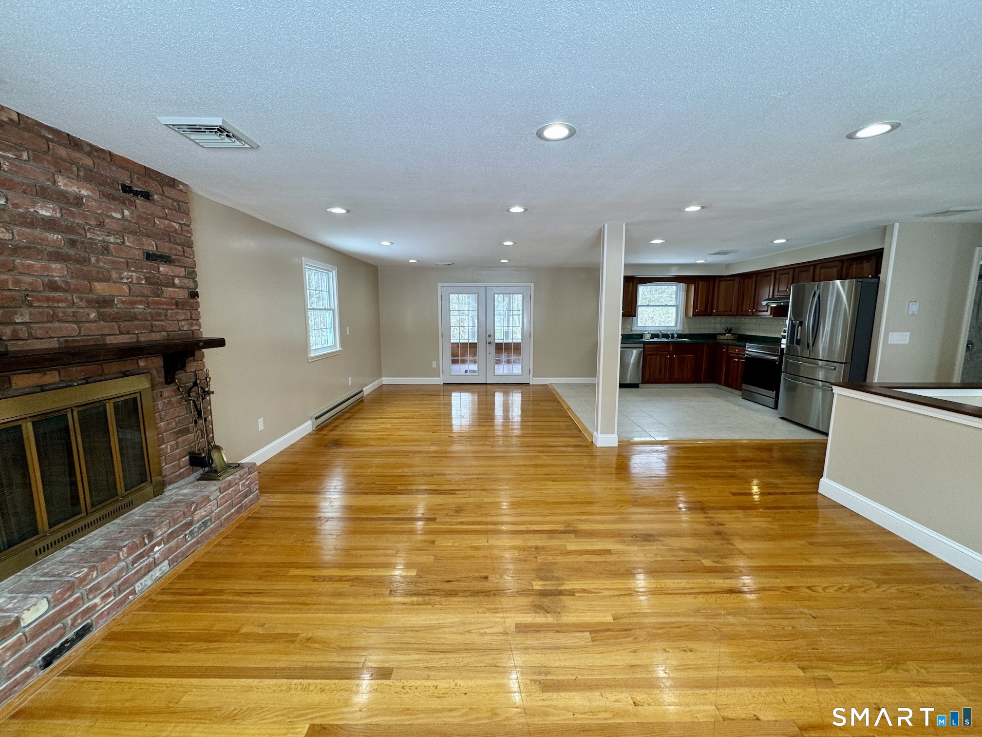 10 Longview Lane Wallingford, CT 06492 - Photo 5 of 24