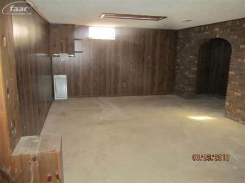 5608 Old Franklin Road Grand Blanc, MI 48439 - Photo 13 of 13 20351631-12.JPG
