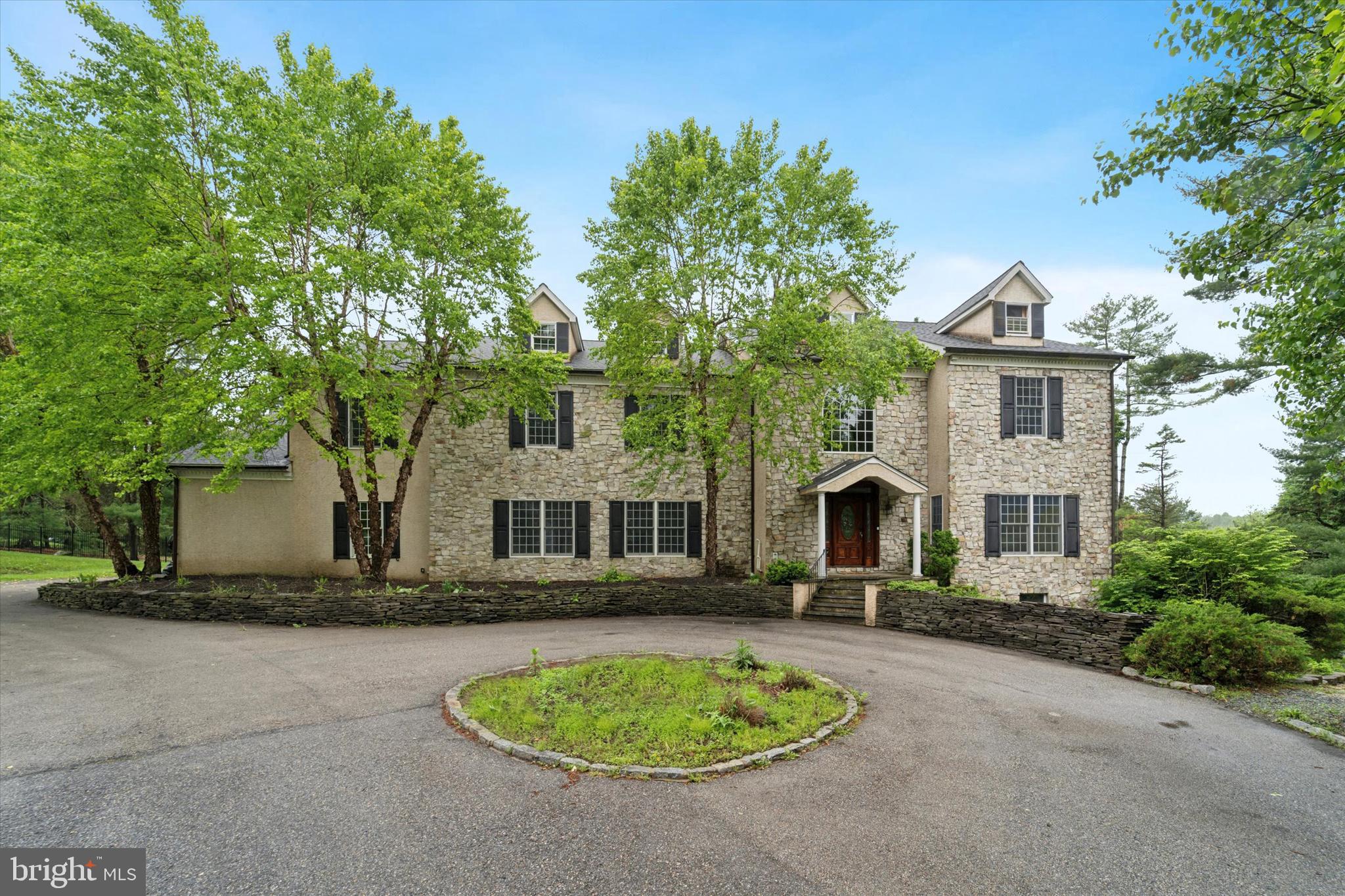 1 Dunminning Road Newtown Square, PA 19073 - Photo 2 of 40