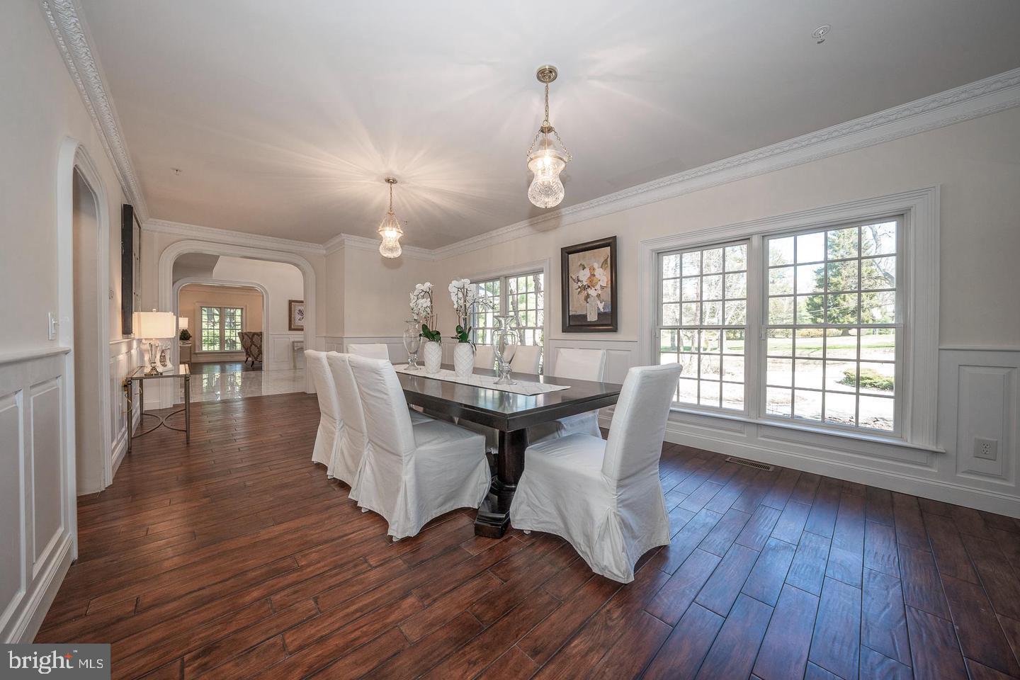 1 Dunminning Road Newtown Square, PA 19073 - Photo 4 of 40