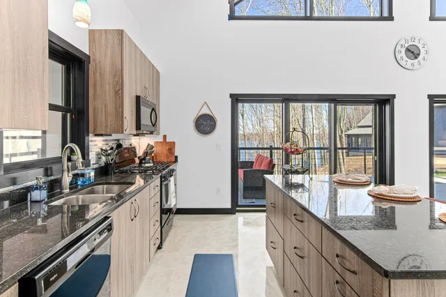 $1,299,000 | 1368 190th Street, St. Croix Falls, WI 54024