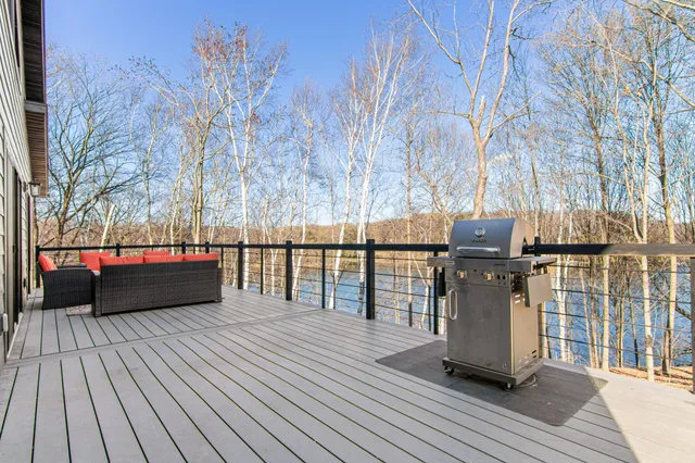 $1,299,000 | 1368 190th Street, St. Croix Falls, WI 54024