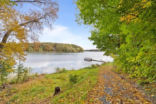 $1,299,000 | 1368 190th Street, St. Croix Falls, WI 54024