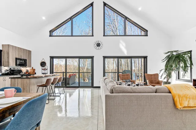 $1,299,000 | 1368 190th Street, St. Croix Falls, WI 54024