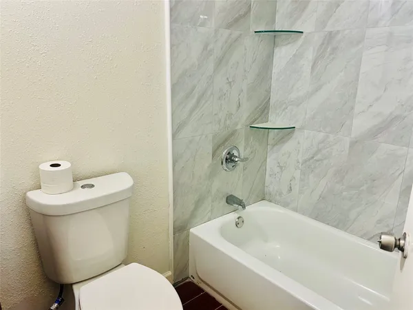 $1,950 | 7328 Bauman Road, Houston, TX 77022
