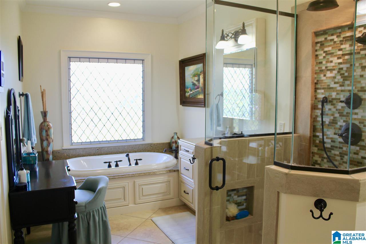 2349 Huntington Ridge Road Birmingham, AL 35226 - Photo 19 of 44 Gallery Image 19