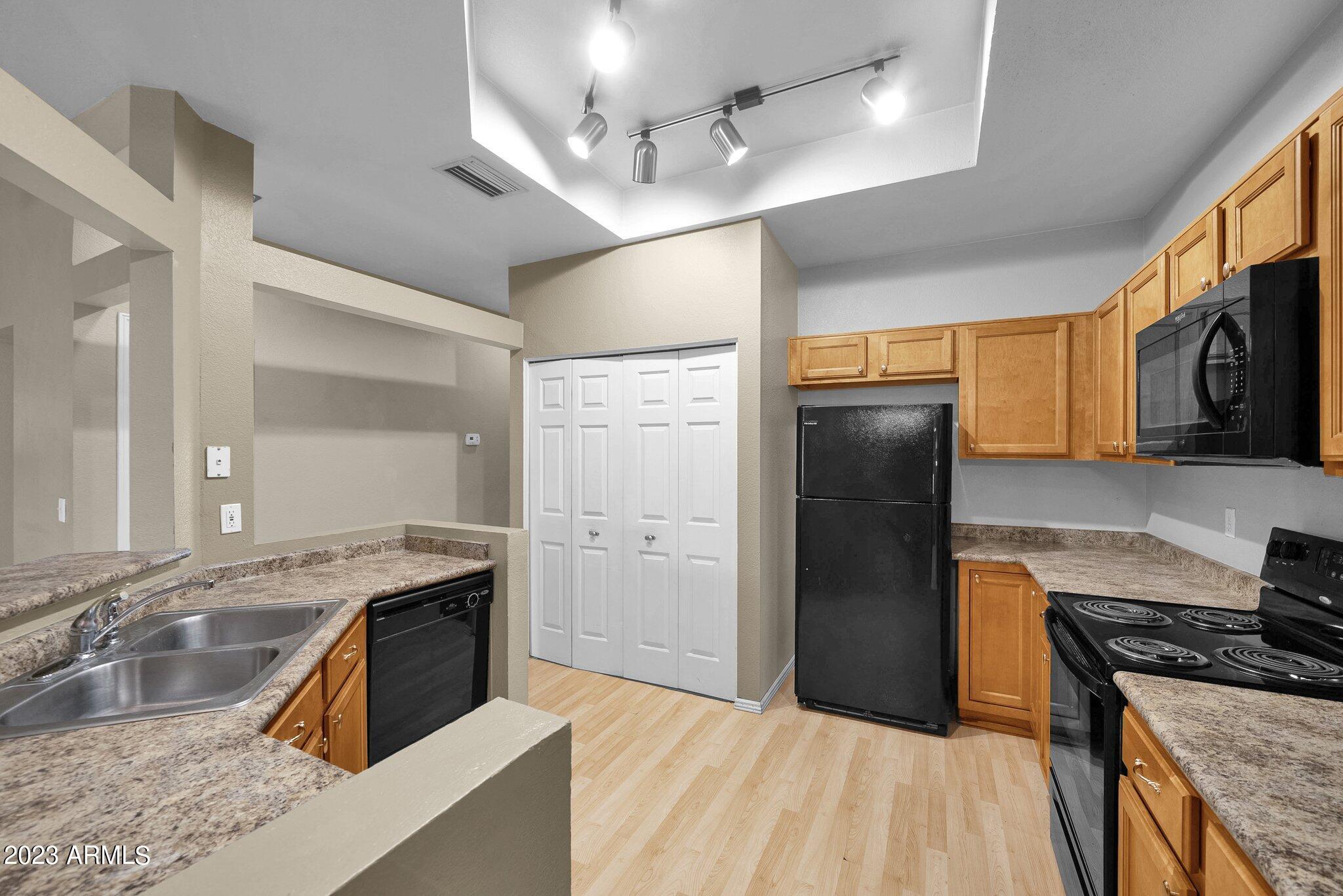 1331 West Baseline Road, Unit 318 Mesa, AZ 85202 - Photo 12 of 28 12-web-or-mls-DSC09123