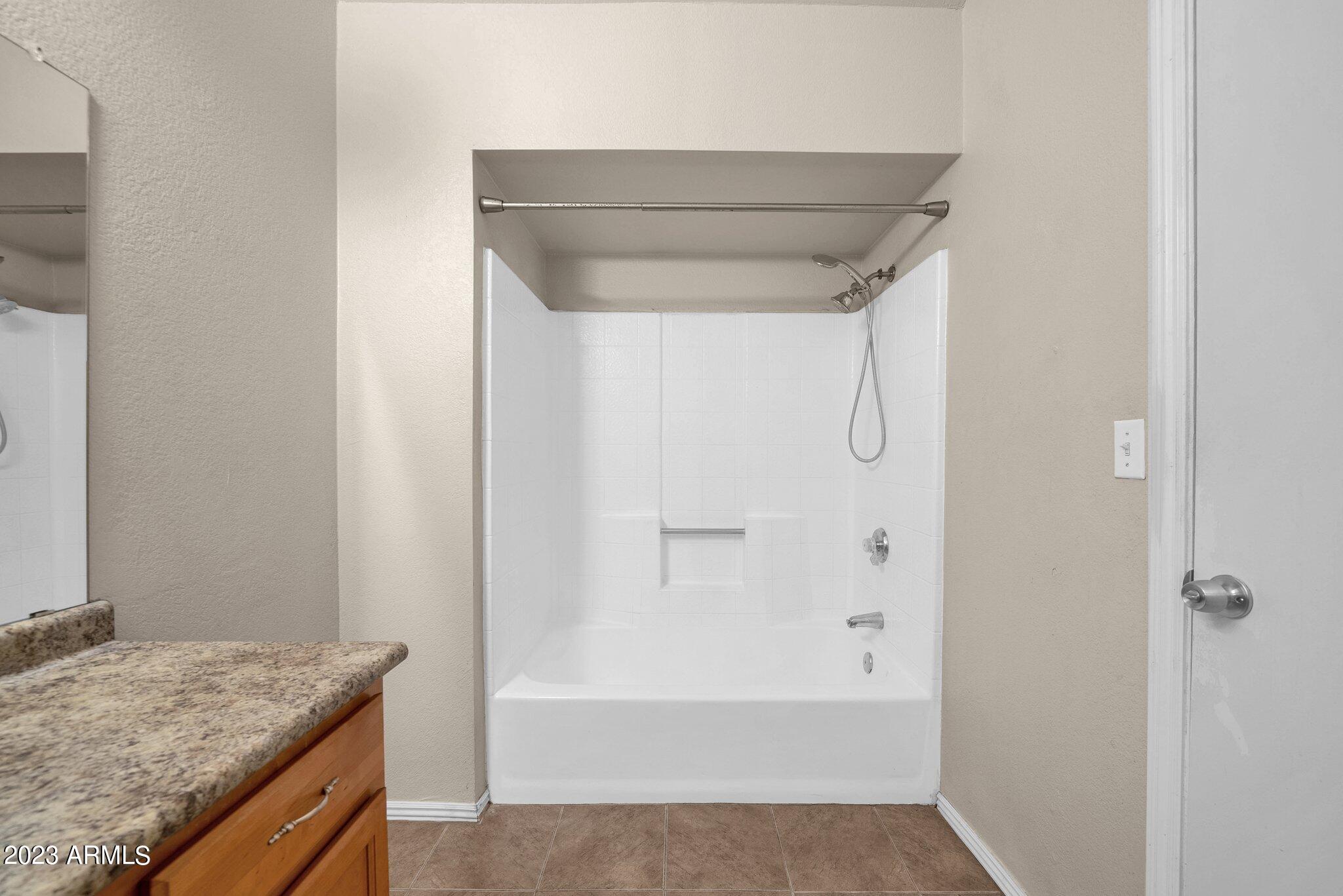 1331 West Baseline Road, Unit 318 Mesa, AZ 85202 - Photo 19 of 28 19-web-or-mls-DSC09132