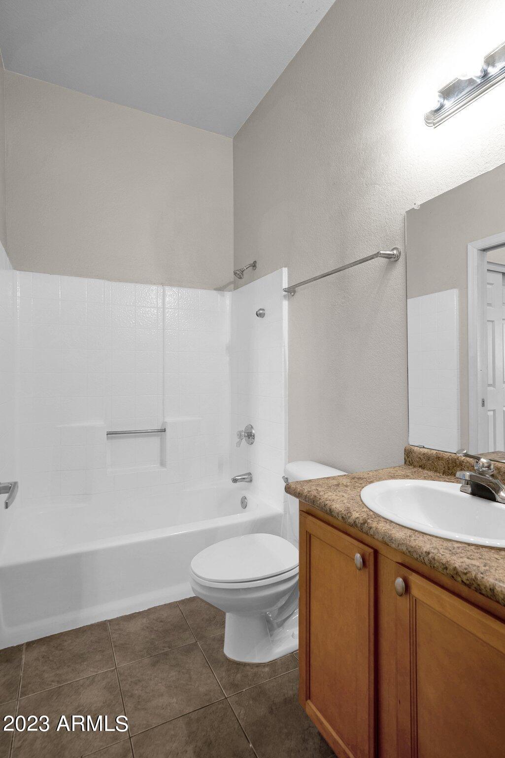 1331 West Baseline Road, Unit 318 Mesa, AZ 85202 - Photo 23 of 28 23-web-or-mls-DSC09137