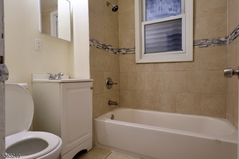 16 North 5th Street, Unit 2 Newark, NJ 07107 - Photo 10 of 14