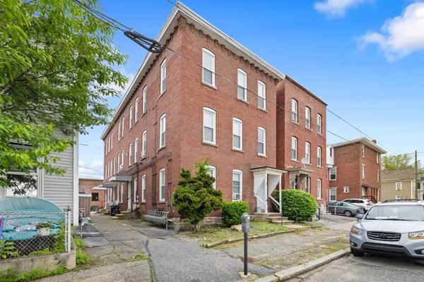 $1,595,000 | 66 Orange Street, Manchester, NH 03104