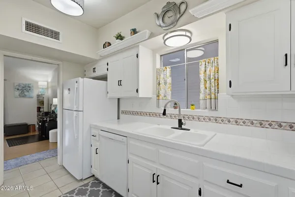 $365,000 | 5150 North 20th Street, Unit 205, Phoenix, AZ 85016
