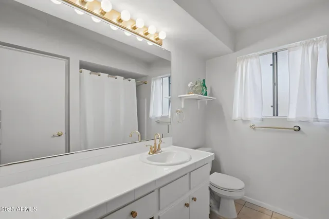 $370,000 | 5150 North 20th Street, Unit 205, Phoenix, AZ 85016