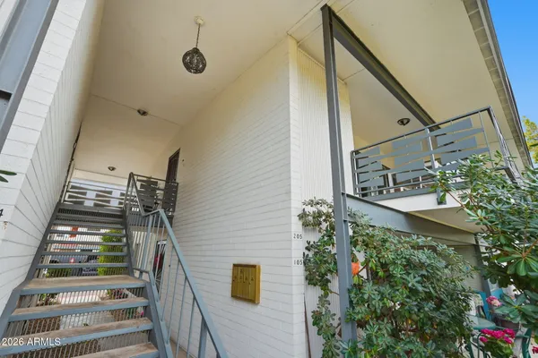 $365,000 | 5150 North 20th Street, Unit 205, Phoenix, AZ 85016