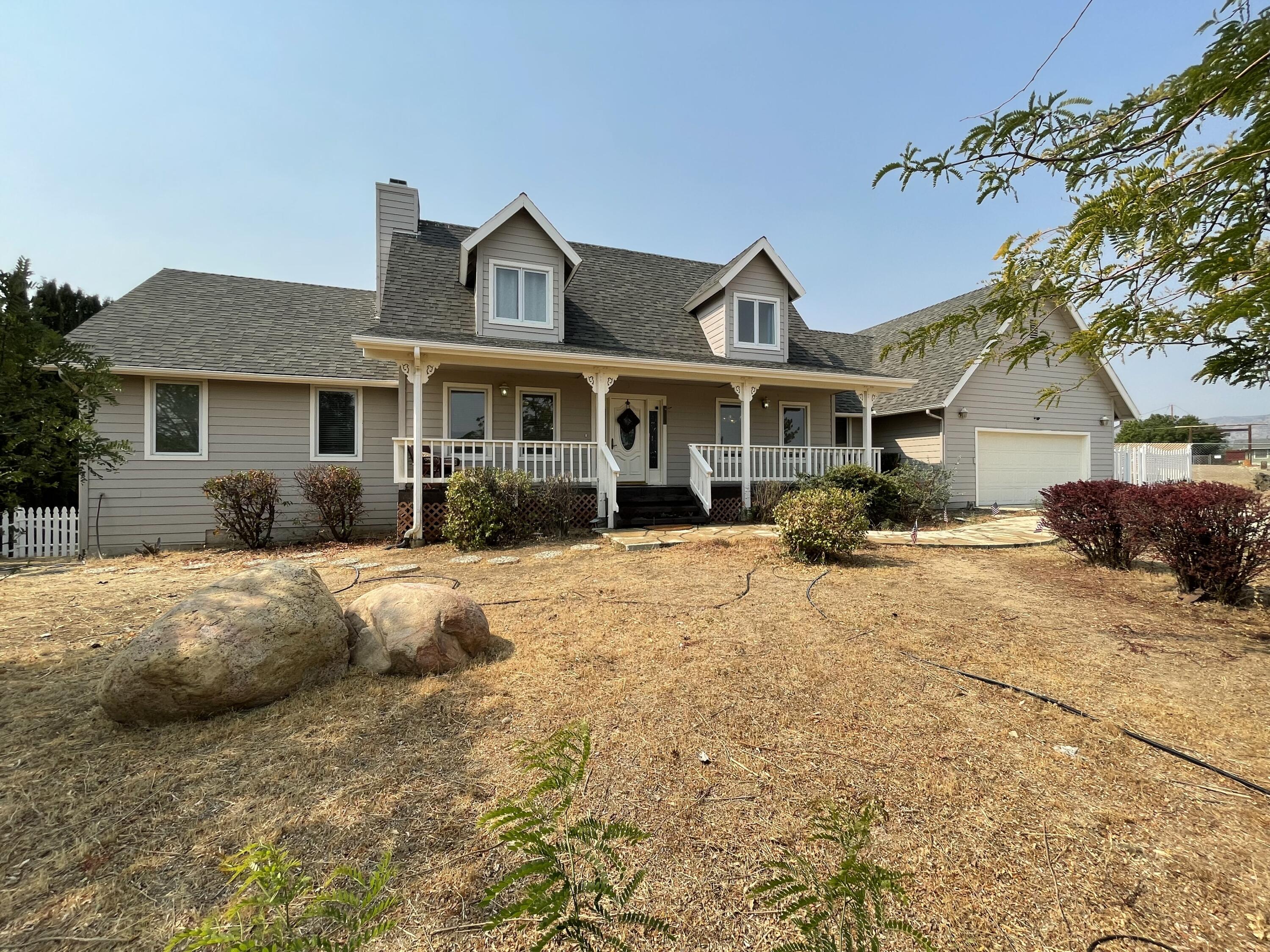 19600 Violette Court Tehachapi, CA 93561 - Photo 2 of 49 IMG_0391