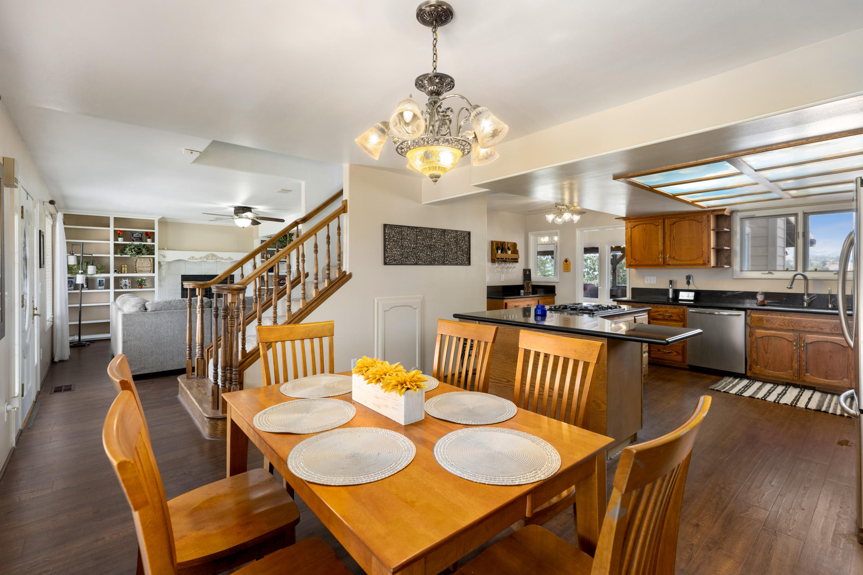 19600 Violette Court Tehachapi, CA 93561 - Photo 11 of 49 19600 Violet Ct_-InView-Media-13