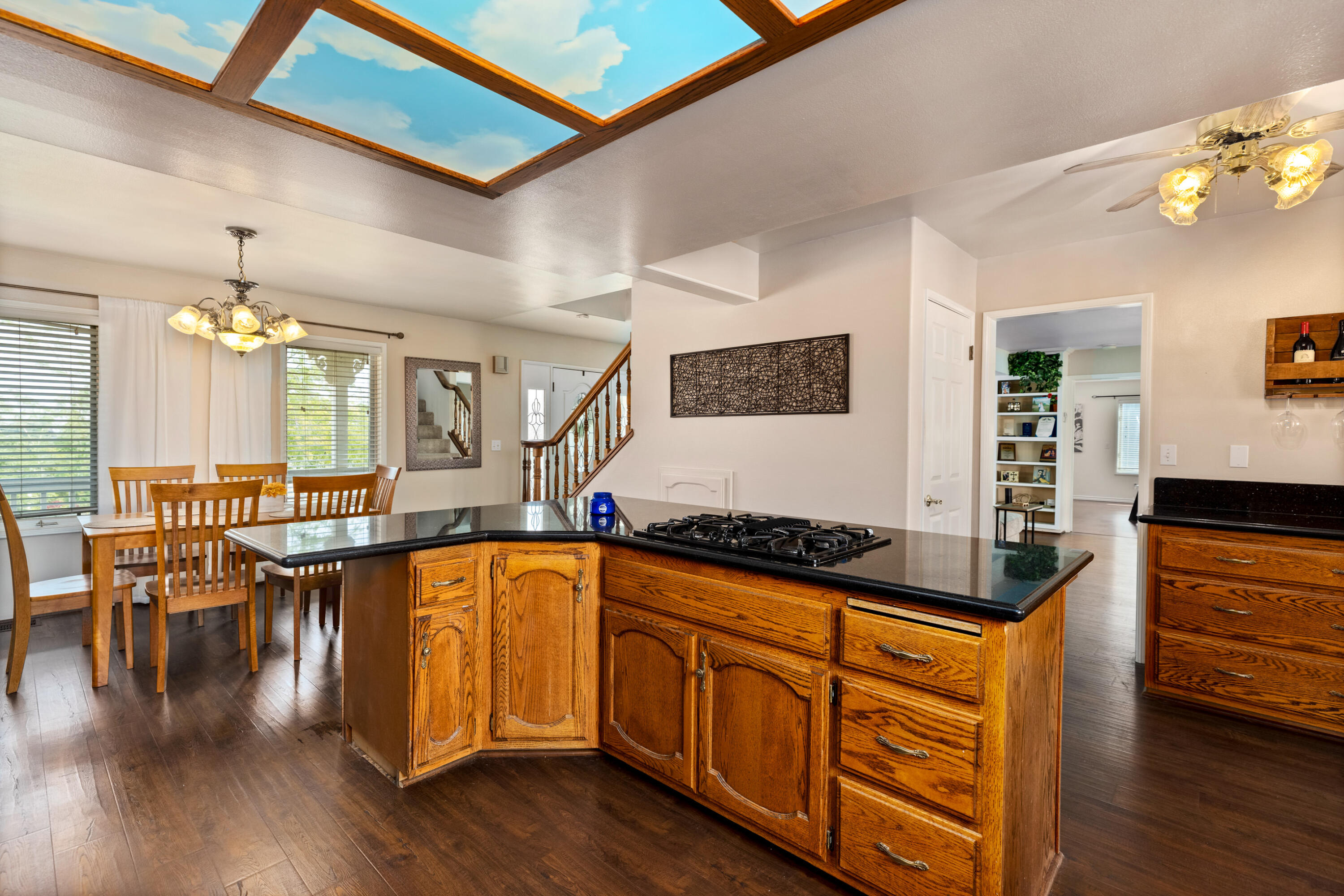 19600 Violette Court Tehachapi, CA 93561 - Photo 13 of 49 19600 Violet Ct_-InView-Media-11