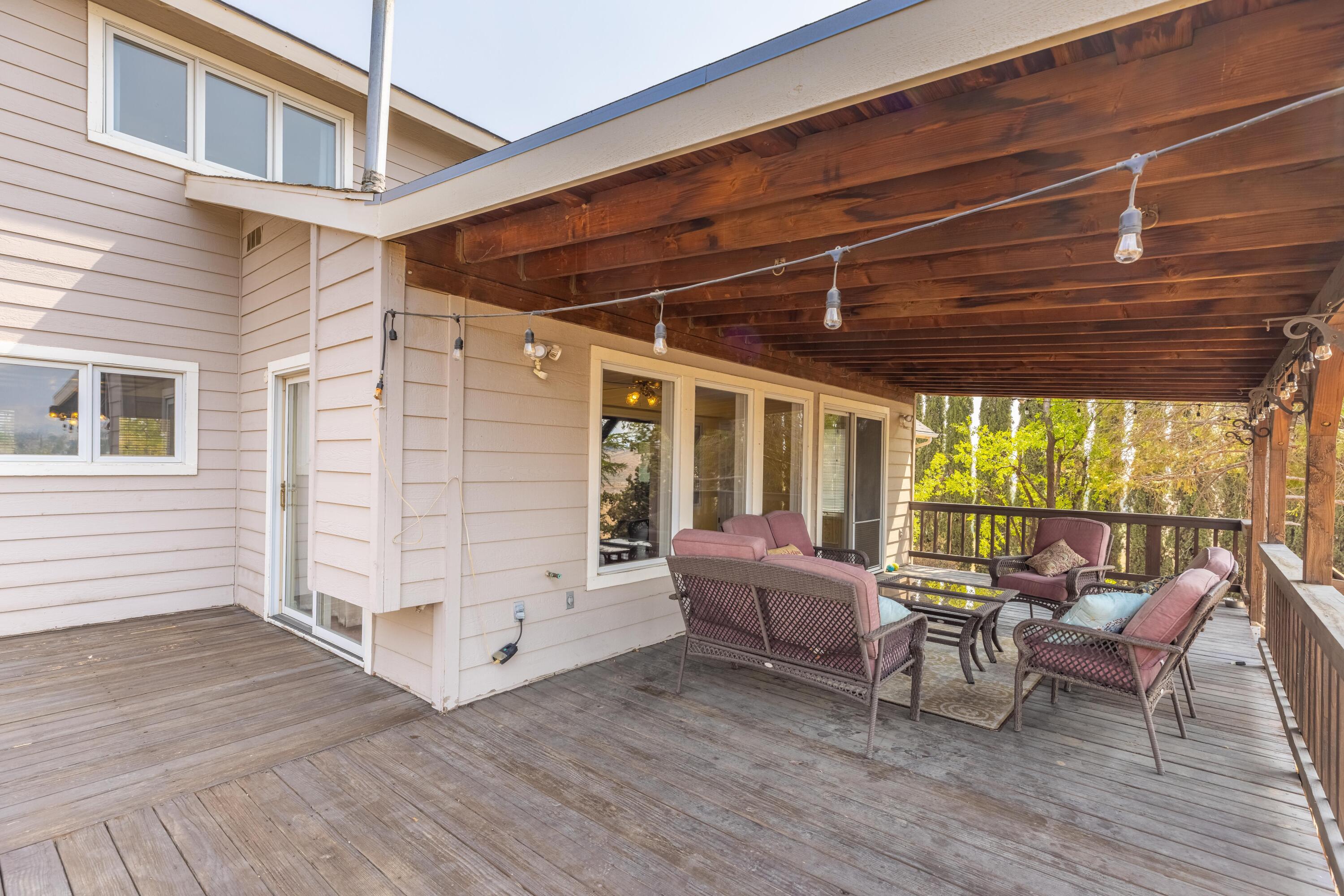 19600 Violette Court Tehachapi, CA 93561 - Photo 38 of 49 RKFEIBII