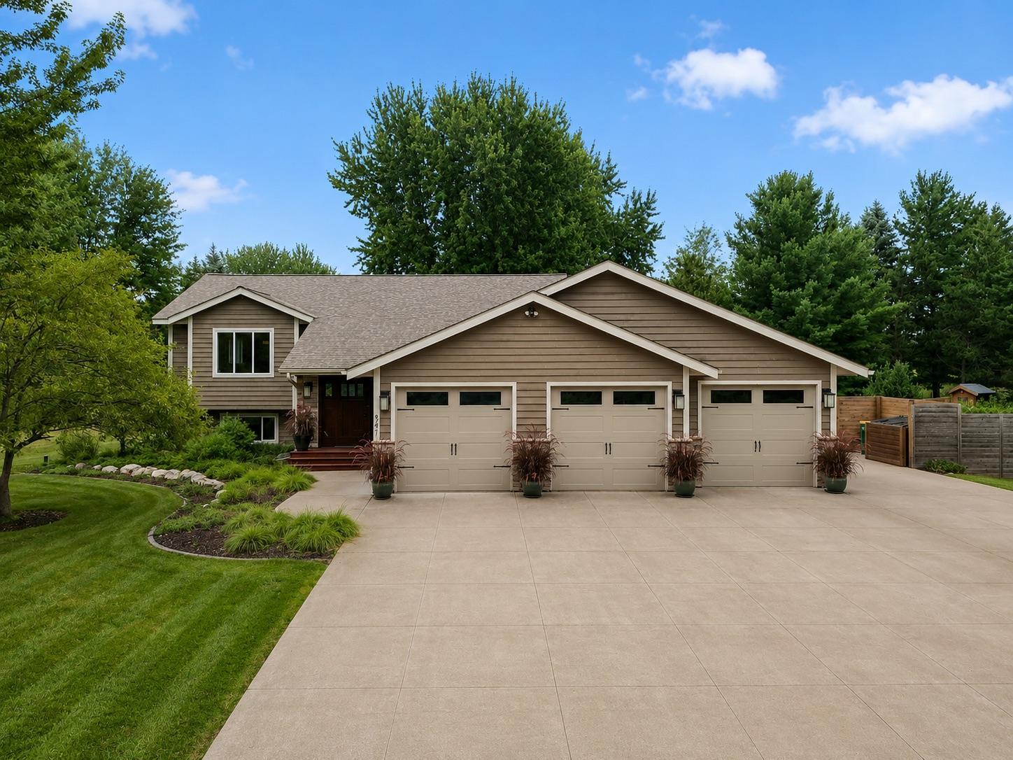 947 Sherman Road Hudson, WI 54016 - Photo 1 of 49 Gallery Image 1