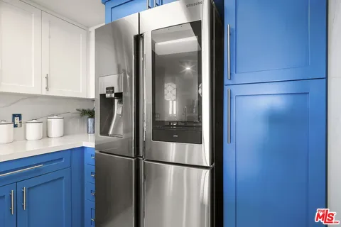 a close view of sink