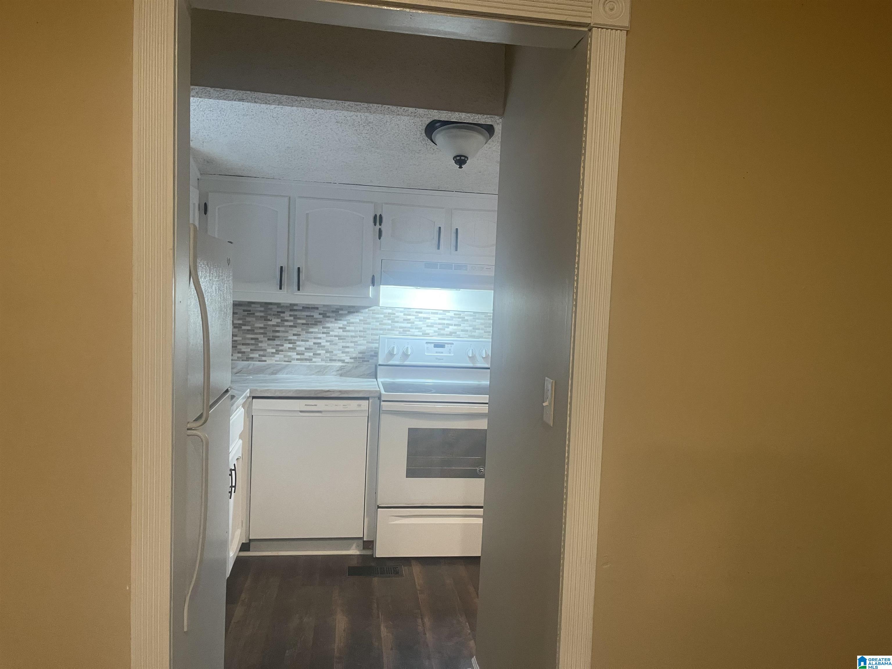112 Debbie Street Talladega, AL 35160 - Photo 12 of 23