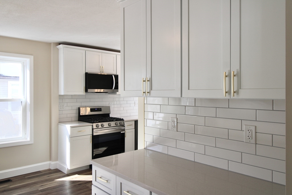 60 Ringgold Street Springfield, MA 01107 - Photo 13 of 29