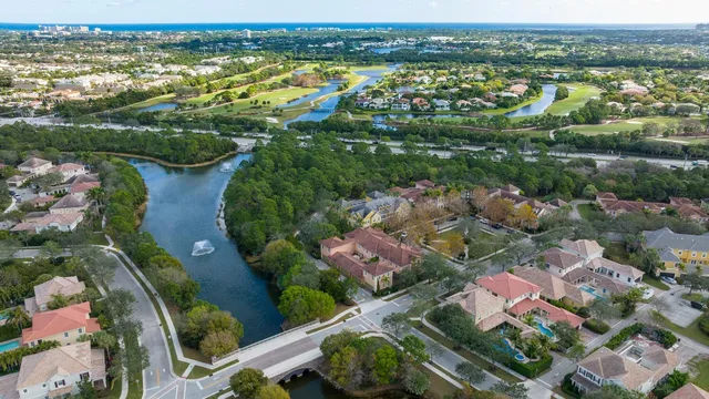 $585,000 | 113 Glencullen Circle, Jupiter, FL 33458