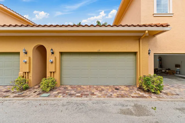 $585,000 | 113 Glencullen Circle, Jupiter, FL 33458