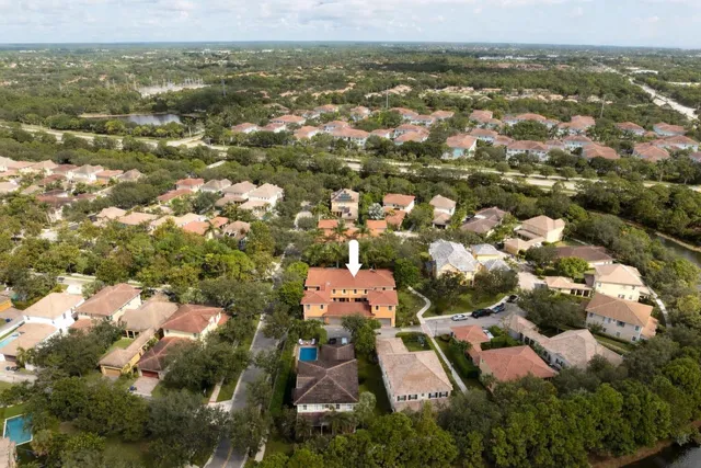 $585,000 | 113 Glencullen Circle, Jupiter, FL 33458