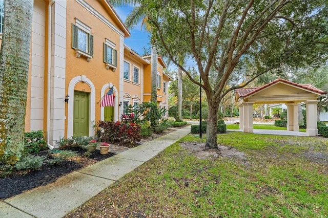 $585,000 | 113 Glencullen Circle, Jupiter, FL 33458