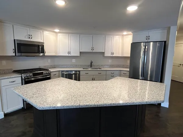 $649,000 | 150 Highway 1, Unit 110, Portsmouth, NH 03801